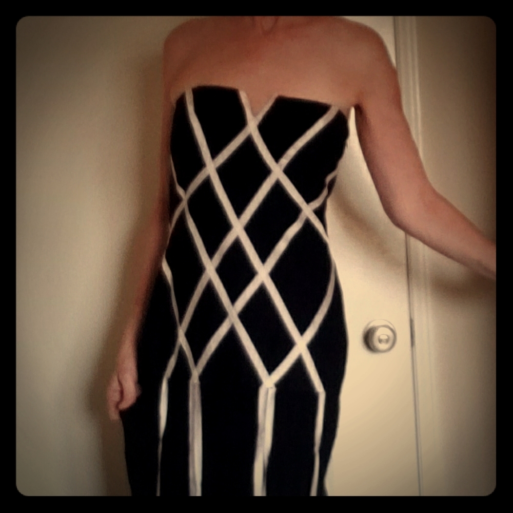 Nicole Miller Strapless Full Length Gown Formula & Fabulous